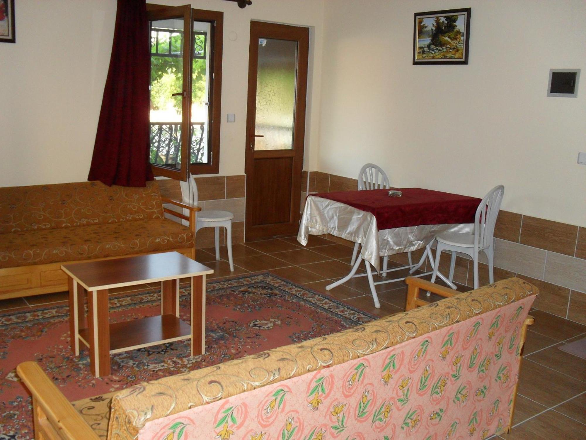 Villa Ozalp Apartments Далян Екстериор снимка
