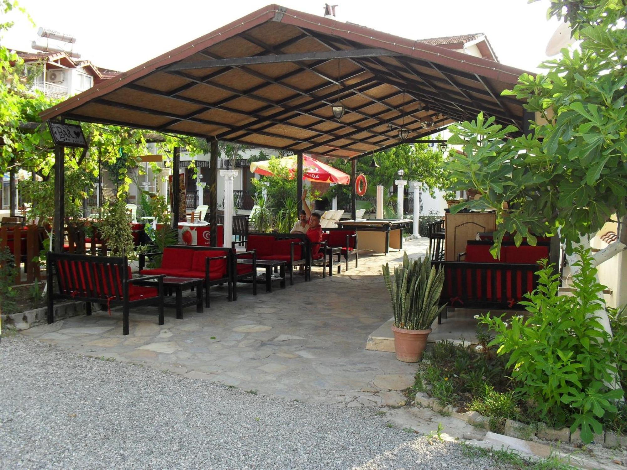 Villa Ozalp Apartments Далян Екстериор снимка