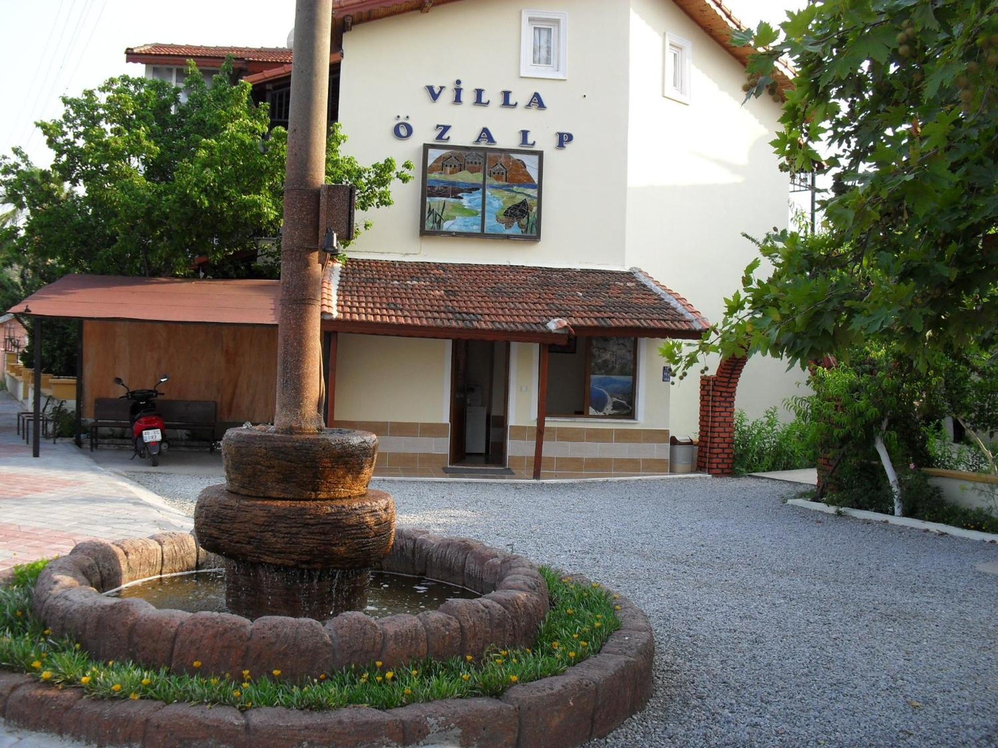 Villa Ozalp Apartments Далян Екстериор снимка